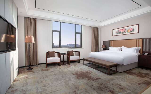 Ramada Encore by Wyndham Linqu Downtown