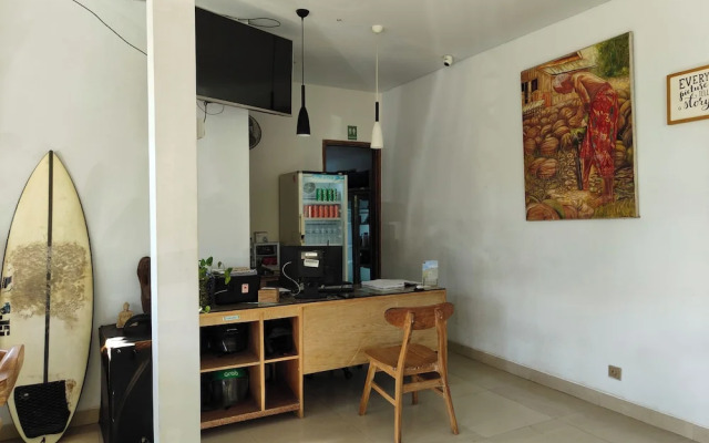 Manuver Surf and Stay Uluwatu Bali