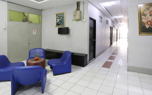 OYO 3865 Wisma Niaga