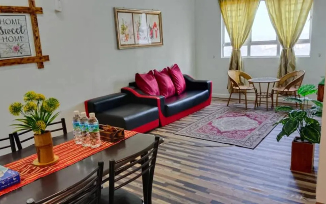 Homestay Camelia Kuala Terengganu ROSE HOUSE - View Drawbridge & KTCC Mall – Hotel Rooms – Kuala Terengganu