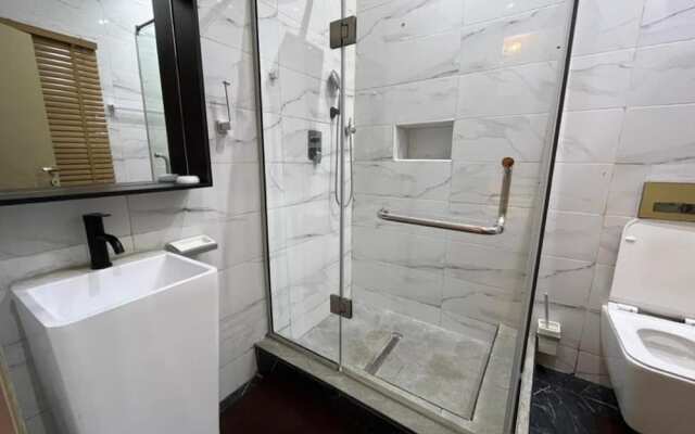 Modern Luxury 3 Bed With Pool & Gym in Lekki