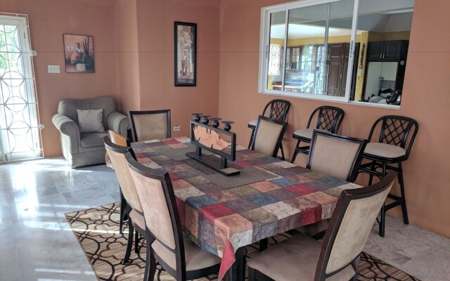 Rockhampton Retreat Guest House
