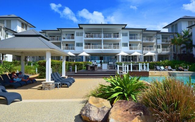 Resort On The Beach 2214/2215