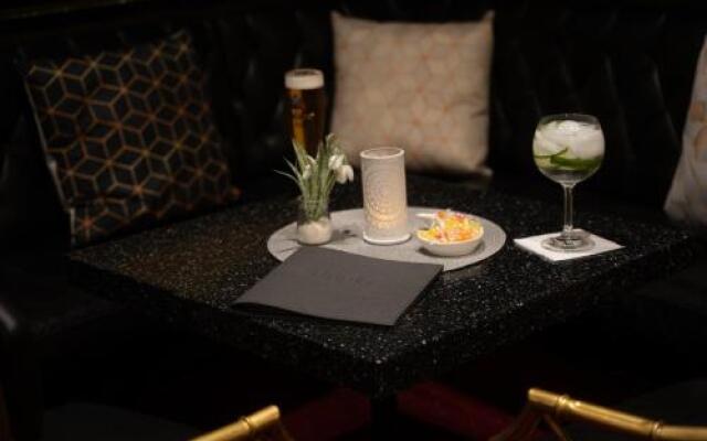 Hotel Grille