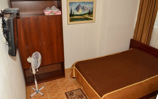 Acorn Hotel