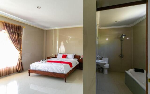 RedDoorz near Parangtritis Beach