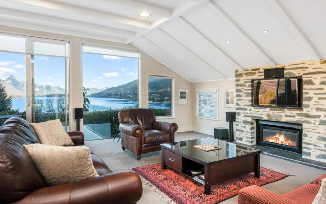 Stewart Lodge Luxury Spa