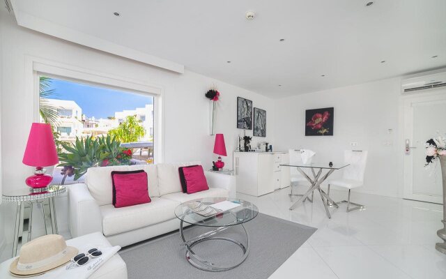 Lani's Suites de Luxe