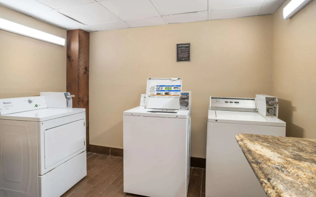 Comfort Inn Charlotte Airport Uptown