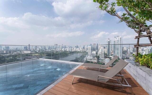 Luxury Apartment Queen Sirikit Asok Termianl 21