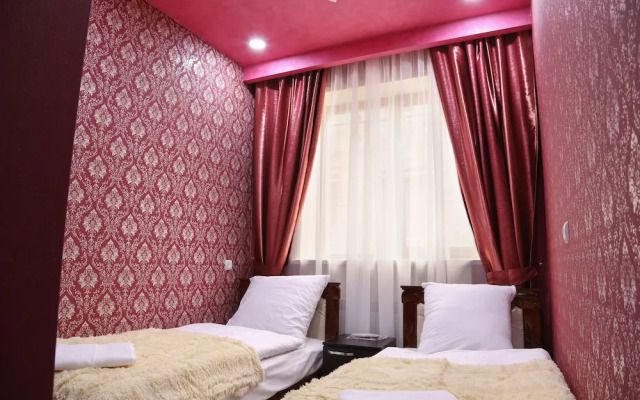 Lovely Hotel