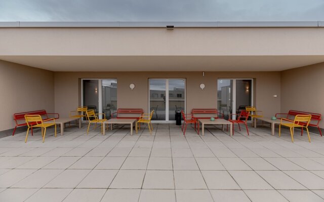 Los Lorentes Residences