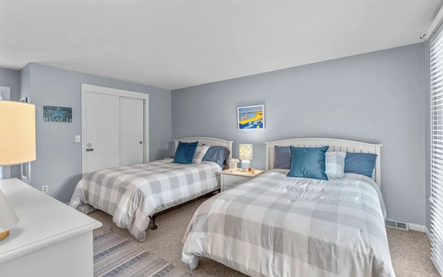 The Endless Summer Hideaway