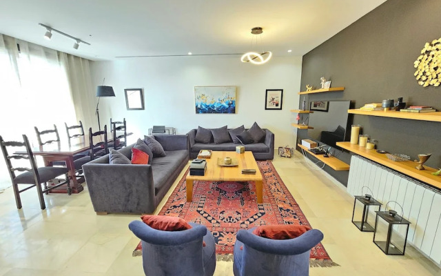 Stylish Luxe House with Garden Marsa