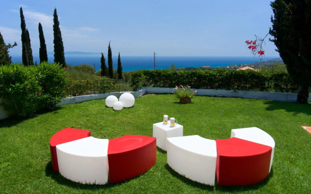 Felix Residence