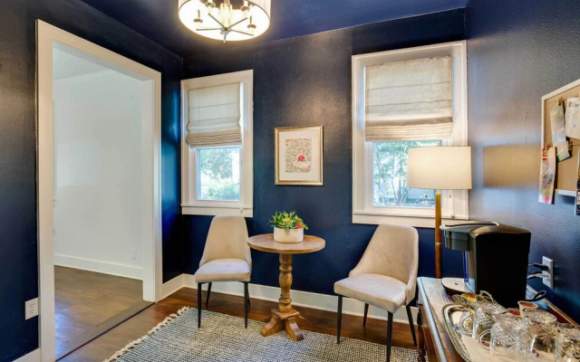 Walkable Tyler House w/ Deck: 1/2 Mi to Downtown!