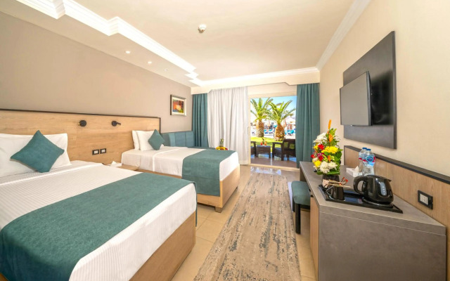 Xperience Kiroseiz Parkland Resort