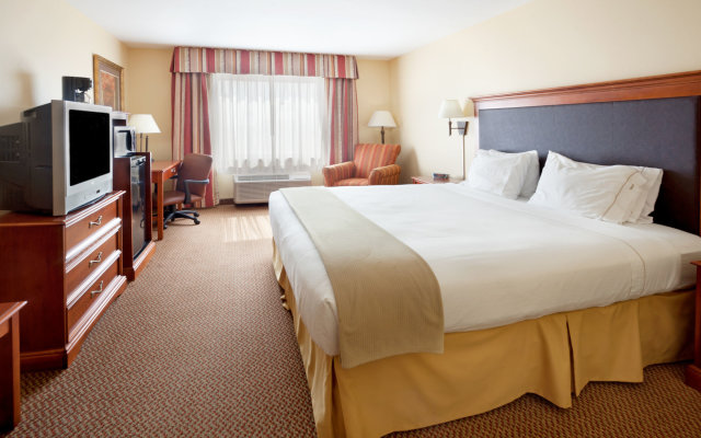 Holiday Inn Express Hotel & Suites Laredo-Event Center Area, an IHG Hotel