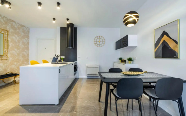 Apartments Adriatic Oasis & Marine View