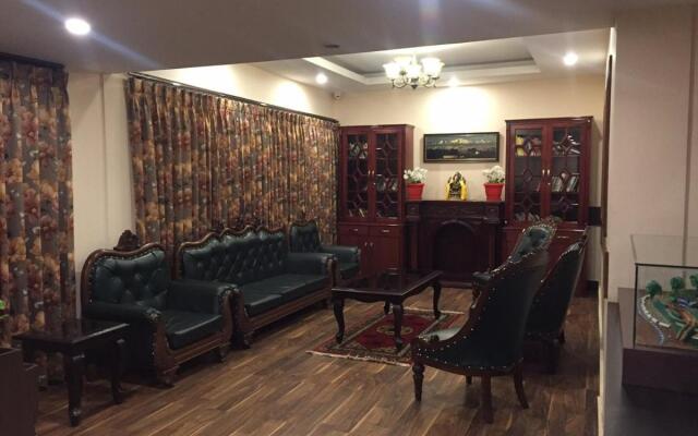 Summit Oakden Resort & Spa