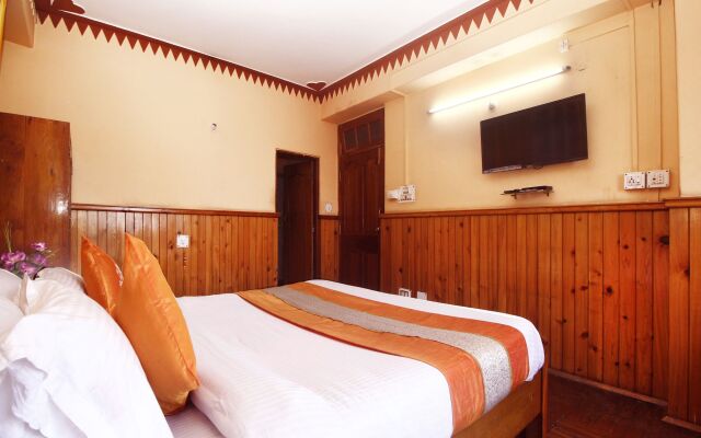 OYO 8719 Hotel Deep Residency