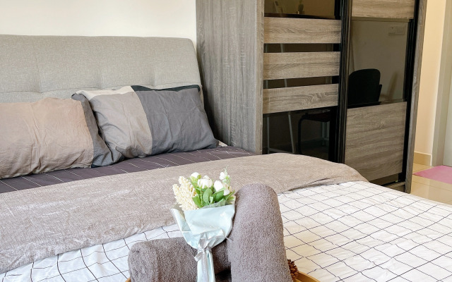 TR Residence Near Titiwangsa LRT By Iconique