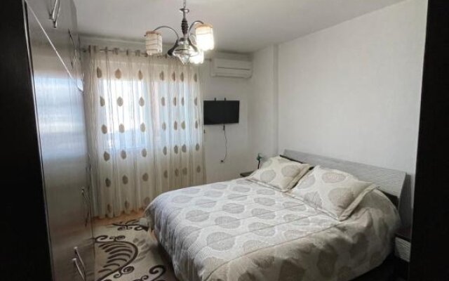 City Center With Lake View One Bedroom Apartment