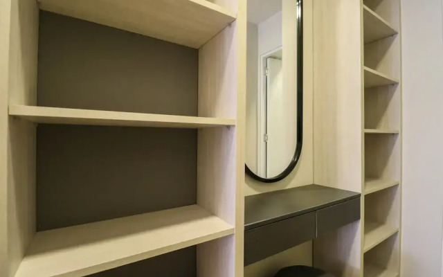 w Illustrious 1BR w Balcony in Miraflores