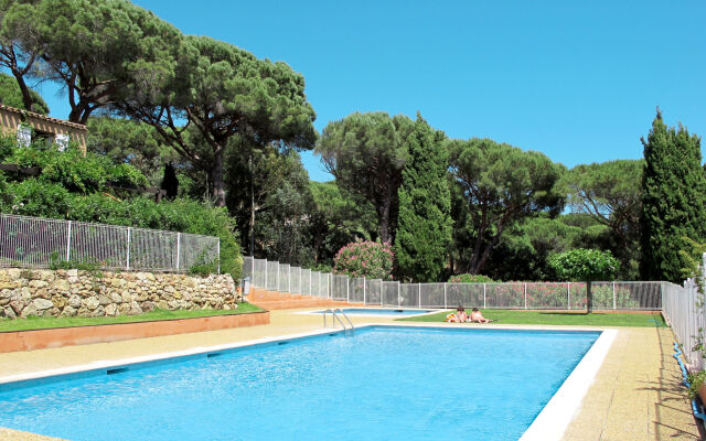 Holiday Home Domaine des Restanques (MAX151)
