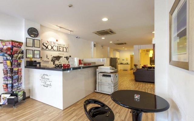 New Society Backpackers Hotel - Hostel