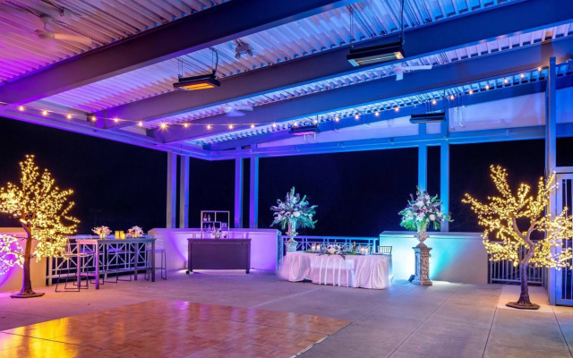 Renaissance Shoals Resort and Spa