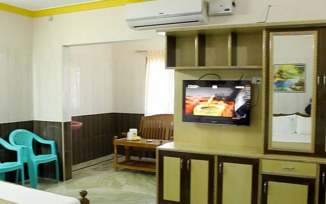 Krishna Tourist Home