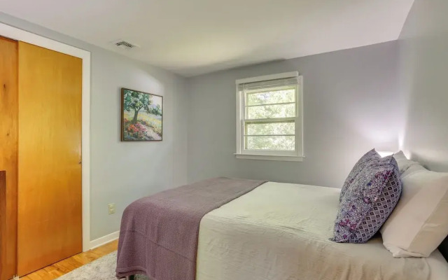 Charming Highland Falls Home < 2 Mi to West Point!