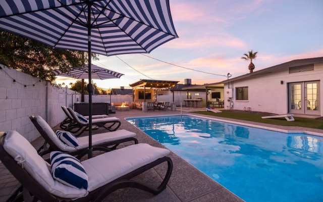 Scottsdale East Osborn 4 Bedroom Home by RedAwning, Scottsdale