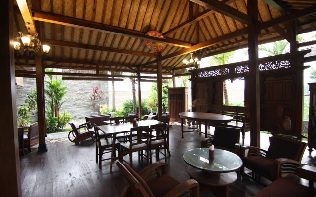 Bedhot Homestay