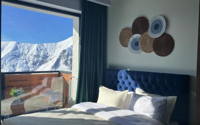 Twins apartment delux 2, new gudauri