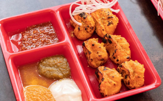 Collection O 62201 Hotel Glory Stay