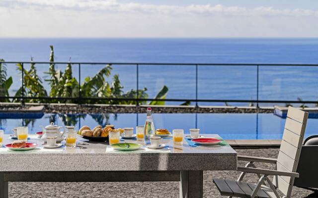 Grayci s House by Our Madeira