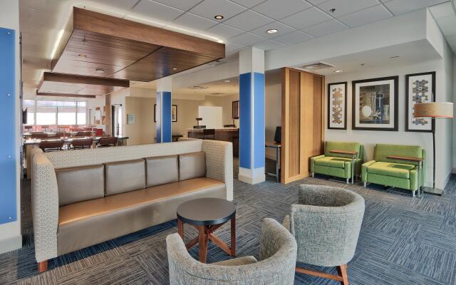 Holiday Inn Express & Suites Albuquerque East by IHG