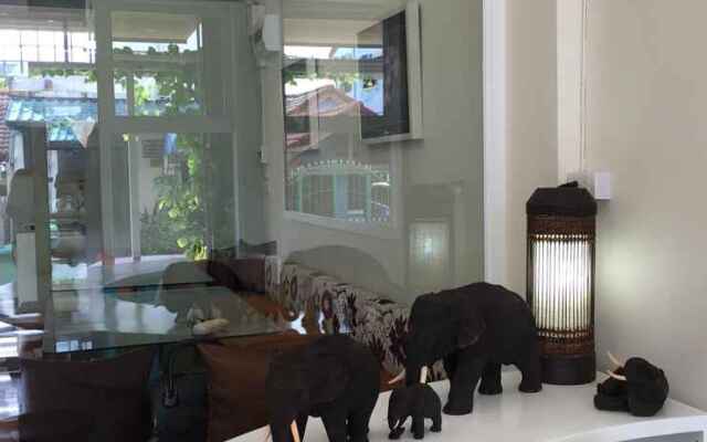 Saen Sabai Hostel