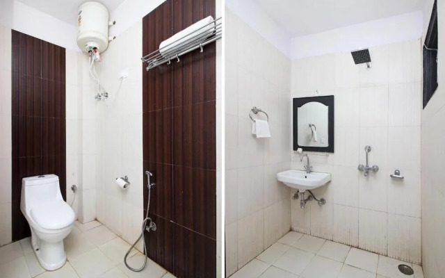 OYO 4109 Hotel Traveller Inn