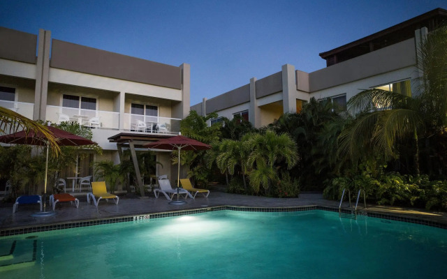 Costa Esmeralda Village