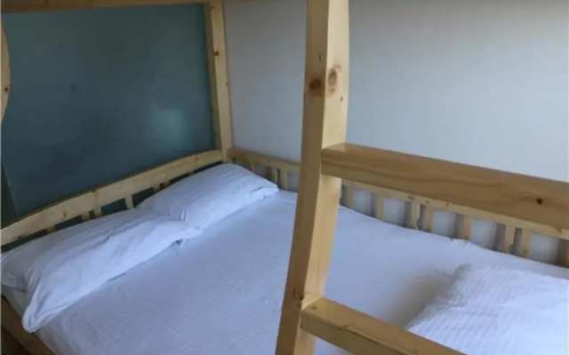 Haibian Renjia Apartment
