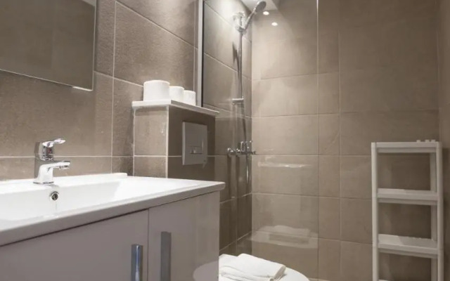 Gevoni Deluxe Suites