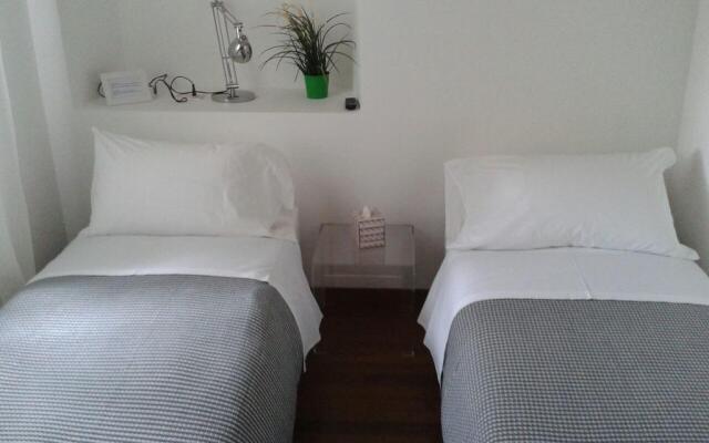 Suite 11