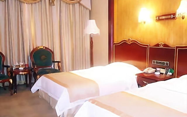 Dong Xing Grand Hotel