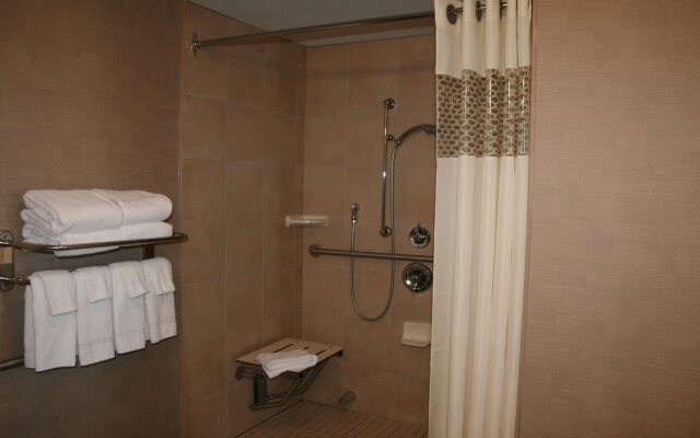 Hampton Inn & Suites Barrie