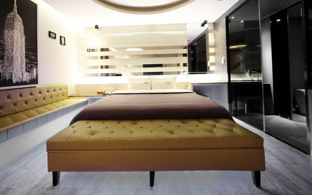 2Heaven Hotel