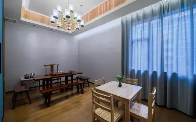 Chen Nan Hotel