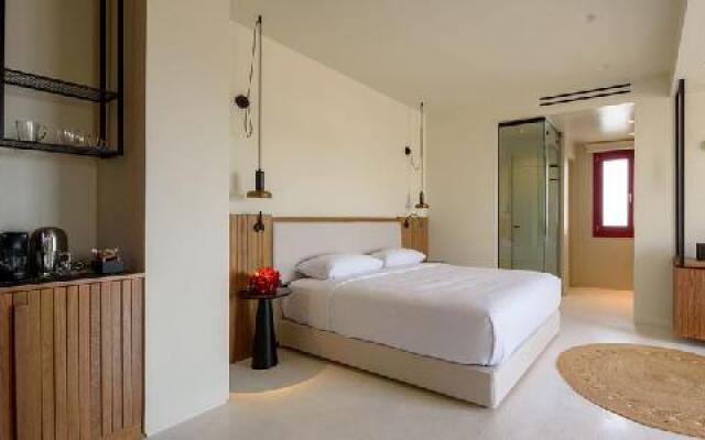 Potnia Theron Spa Suites